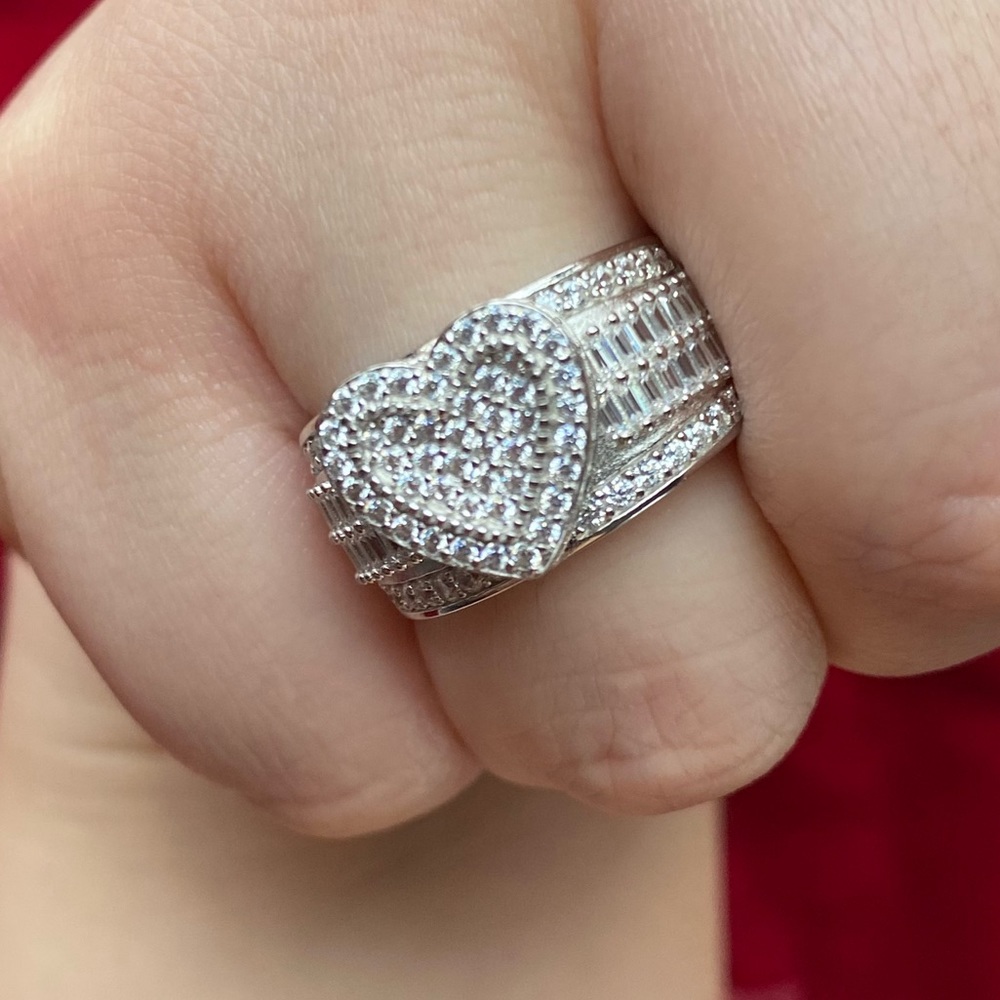 100% sliver heart ring, *accepting request*